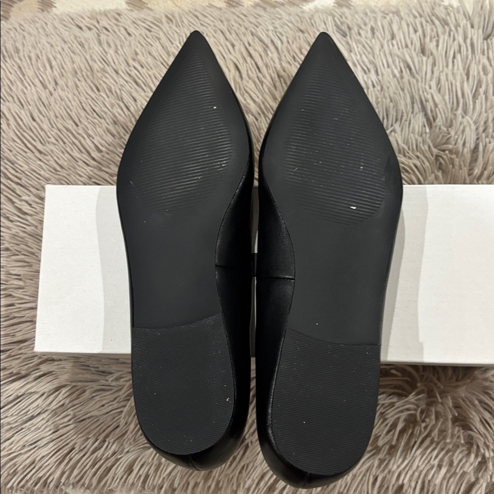 Abound Women's Sleek Black Pointed Flats Size 6M - Picture 5 of 7